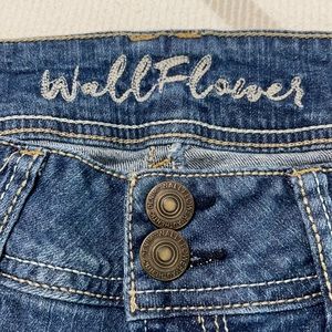 Wallflower jean shorts, size 5.